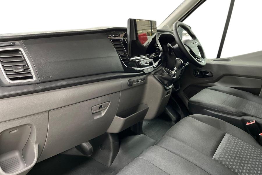 Ford TRANSIT Photo 19fd0653-7930-4f47-b1fb-7874ba1b91aa.jpg