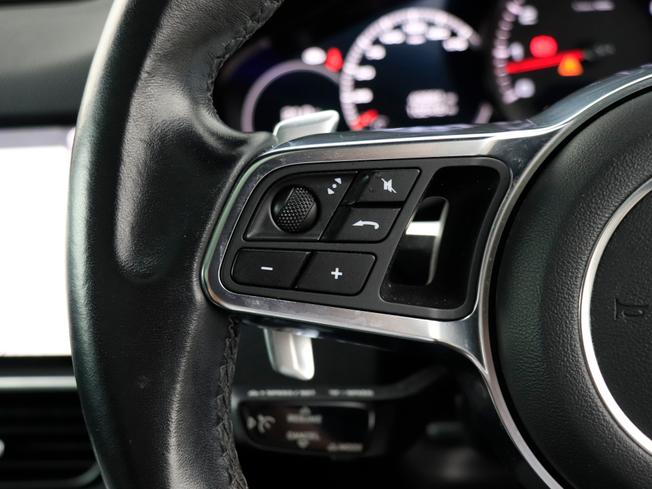 PORSCHE Cayenne Photo 19