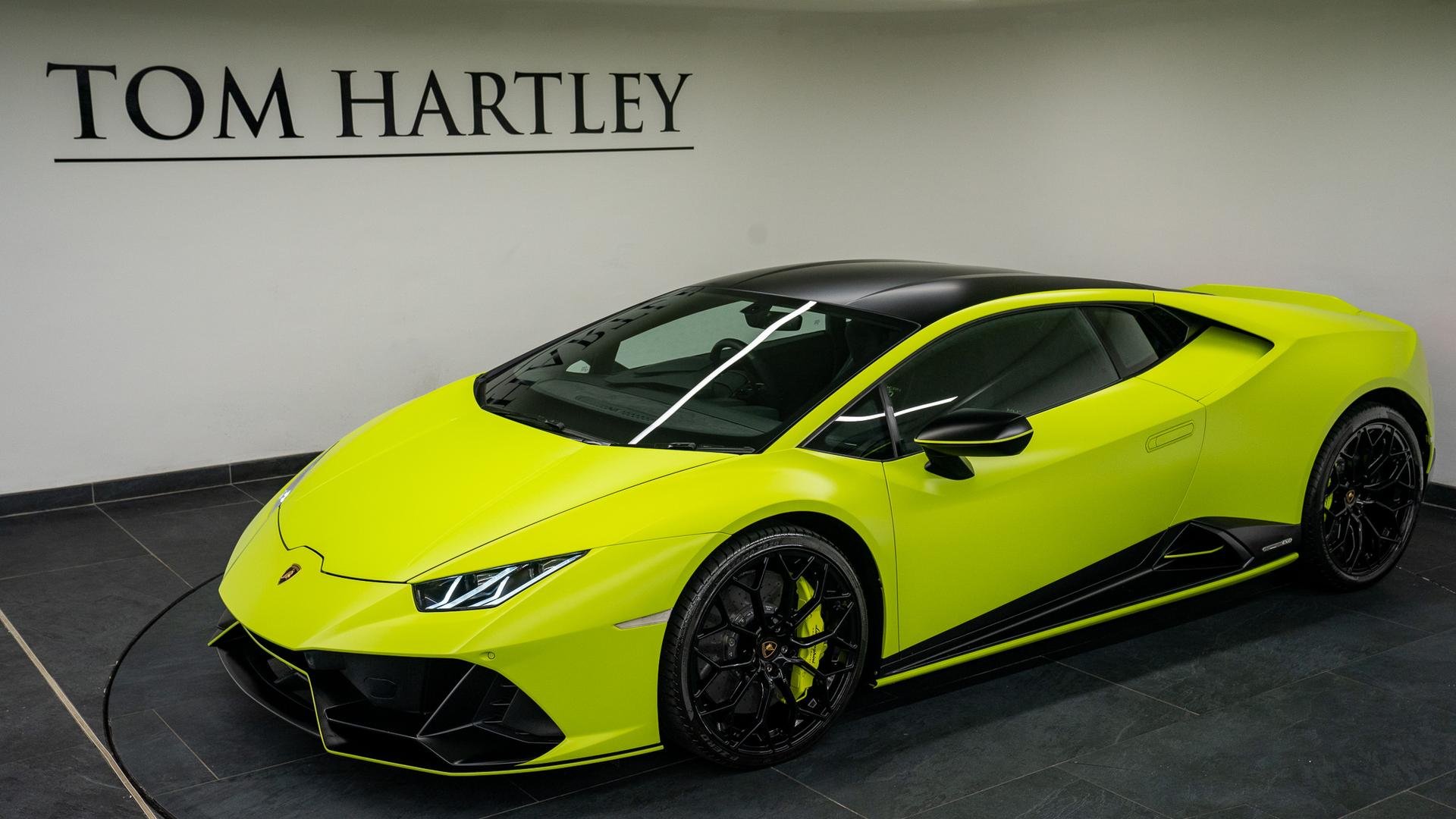 LAMBORGHINI Huracan Photo 1a167be8-fe00-4bdd-af6a-52bc3e3dd21f.jpg