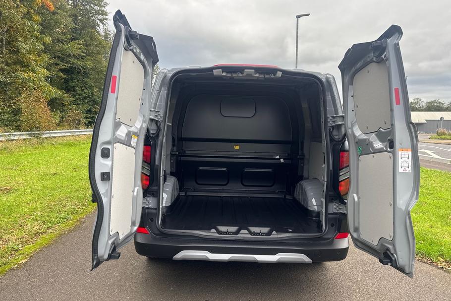 Used Ford TRANSIT CUSTOM CUSTOMTRAIL01 7