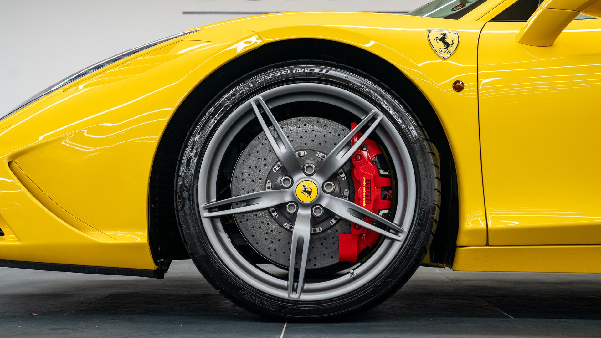 Ferrari 458 Photo 1a26ec18-5c9f-4a0b-b678-1c28ff8aa501.jpg