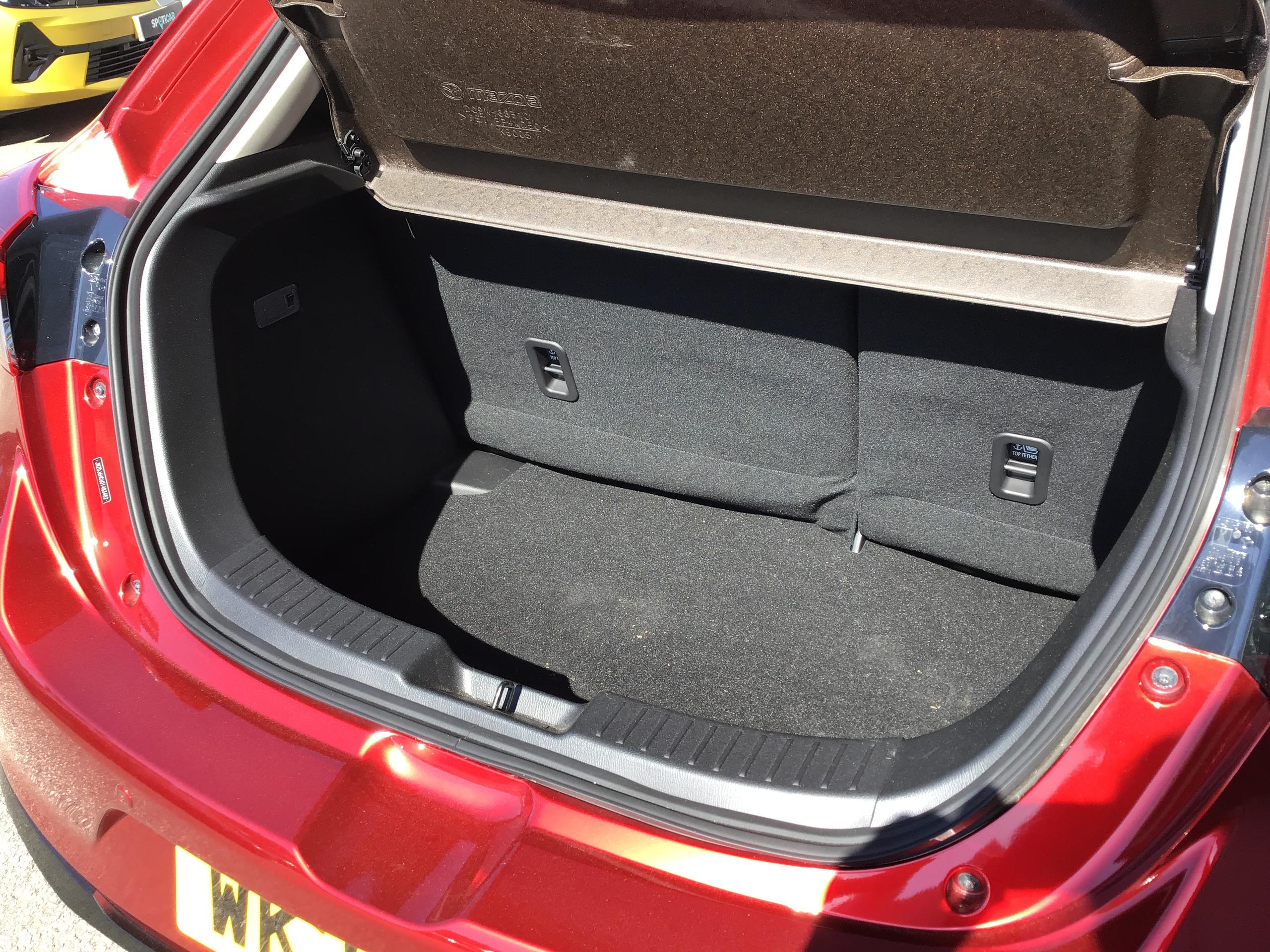Mazda Mazda2 Photo 10
