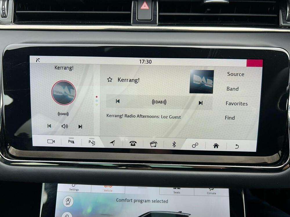 Used Land Rover Range Rover Evoque KR70FYE 38