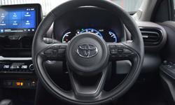 Toyota YARIS CROSS Photo 12