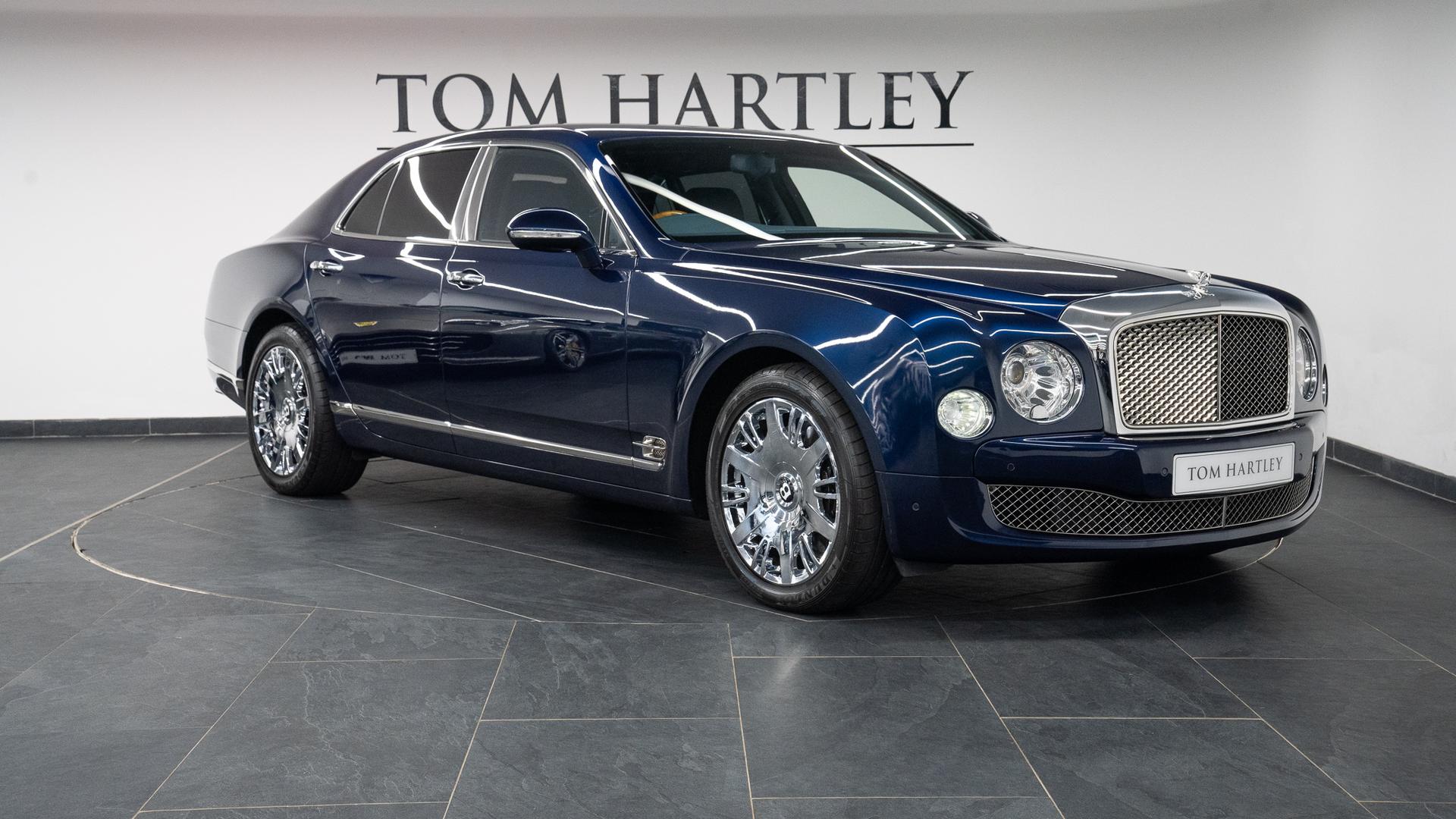Bentley Mulsanne Photo 1a48d0cf-45f7-4896-b87f-13ddd441f303.jpg