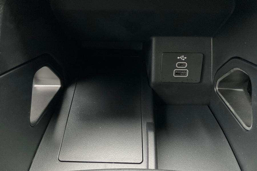 Ford RANGER Photo 1a5420fd-e08d-4a18-9412-159643055c38.jpg