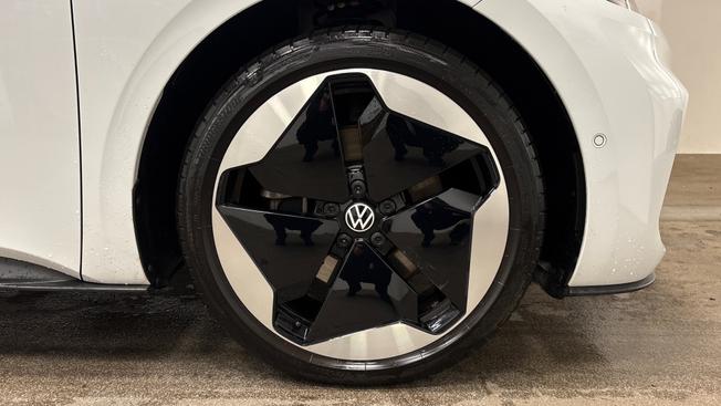 VOLKSWAGEN ID.3 Photo 5