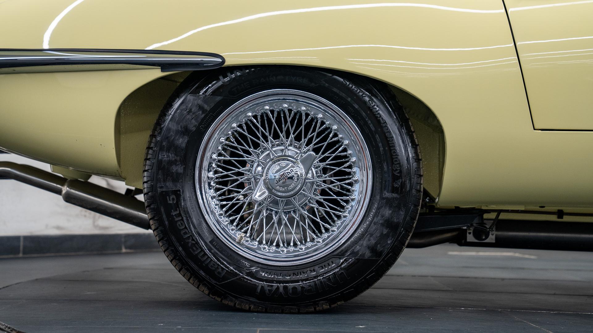 Jaguar E-Type Series I Coupe Photo 1a6b79f6-1e77-4704-99ec-451319e05c70.jpg