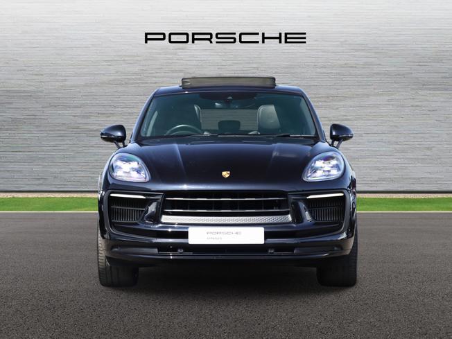 PORSCHE Macan Photo 5