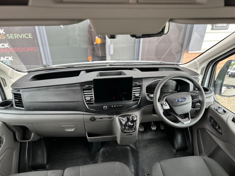 Ford Transit Photo 1a75ea7c-c461-4619-8a53-35b90e2326e0.jpg