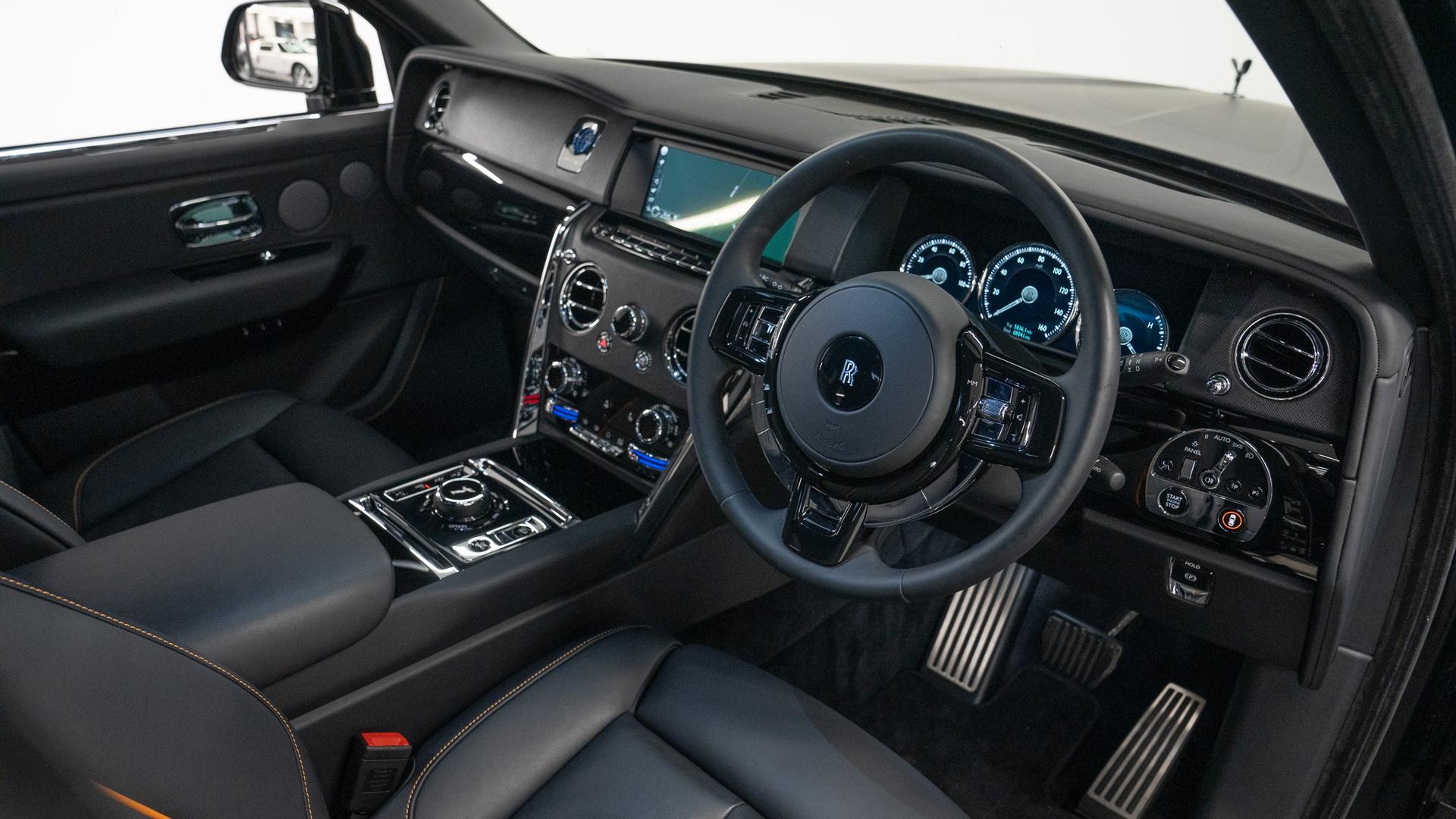 Rolls-Royce Cullinan Photo 1a7693b8-ad18-44b0-ab4b-af21bd3281ec.jpg