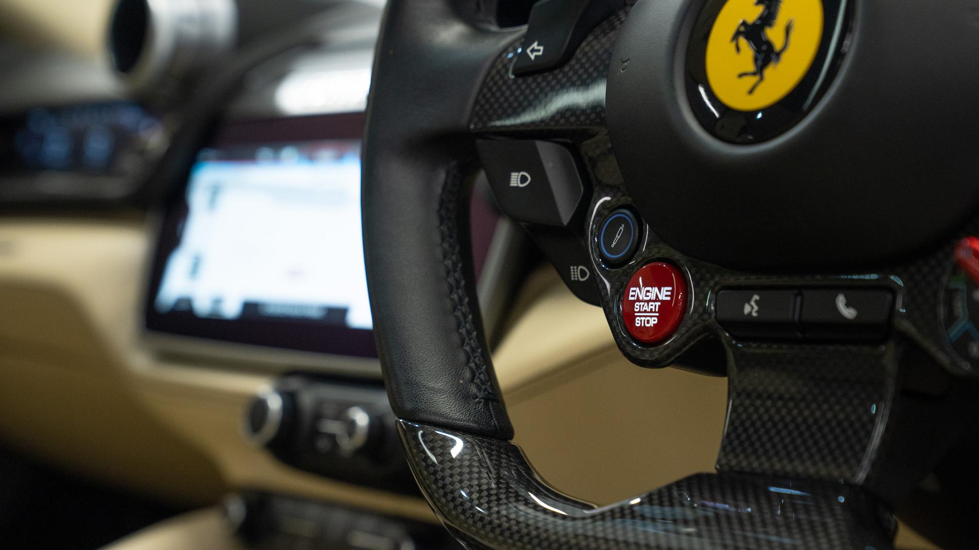 Ferrari GTC4 Lusso Photo 1a7b9673-0b21-4590-ae05-9eca384d92d1.jpg