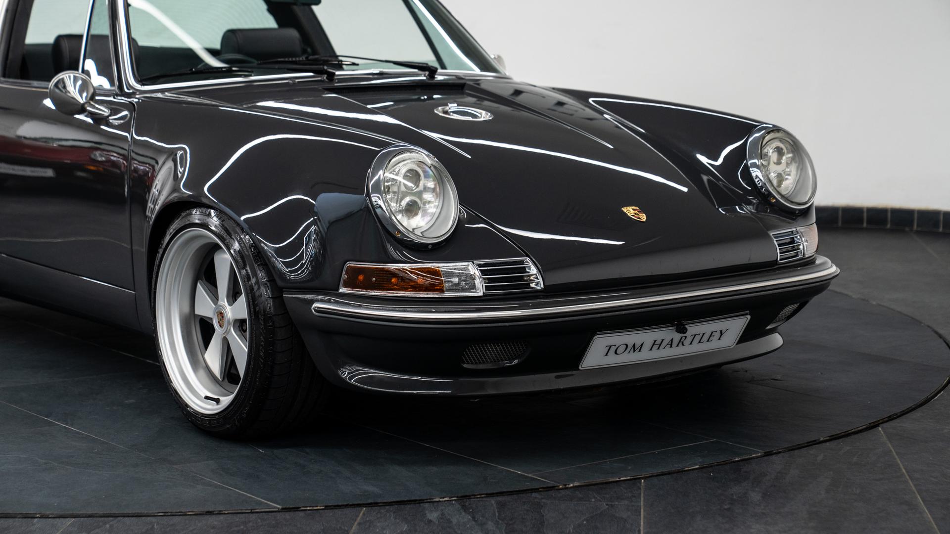 Porsche 911 Retro Works Photo 1aa483a5-4c78-4840-9169-1f1988b95c8e.jpg