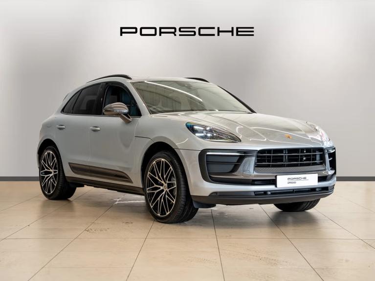 Used 2025 PORSCHE Macan 2.0T T SUV 5dr Petrol PDK 4WD Euro 6 (s/s) (265 ps) Silver at JCT600