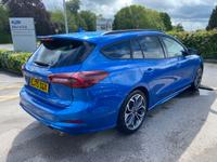 Ford Focus Photo 4