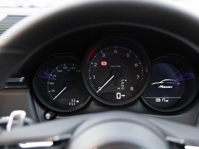PORSCHE Macan Photo 21