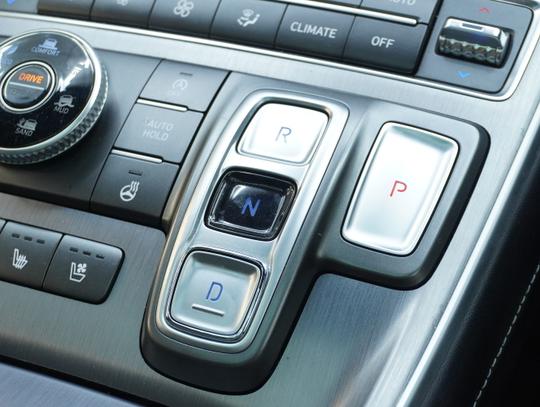 Hyundai Santa Fe Photo 1abcf9f2-efb1-4243-b018-2d092824499c.jpg