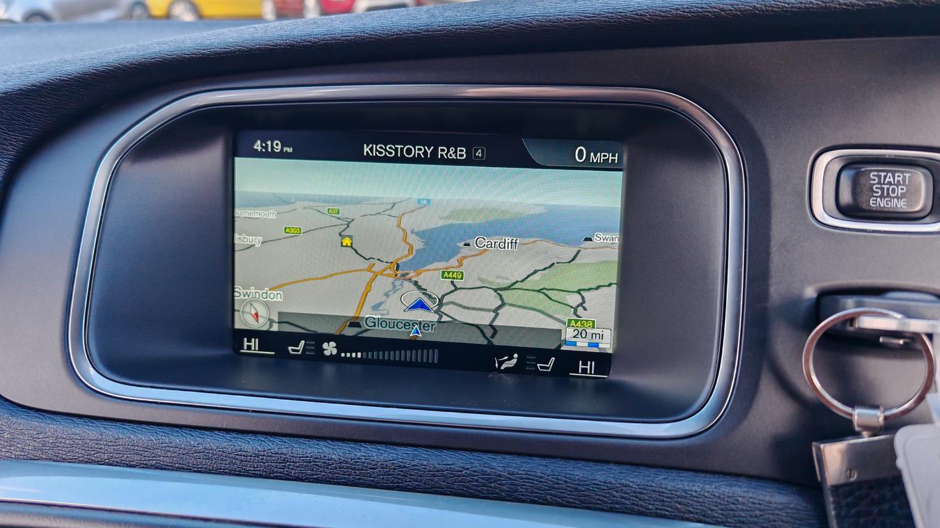 Used Volvo V40 EO66TKE 29