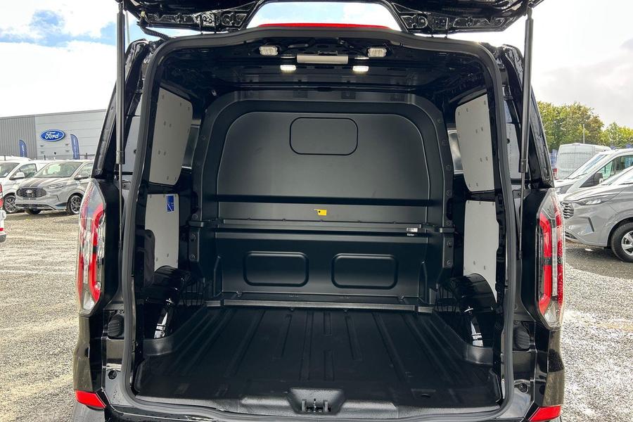 Ford TRANSIT CUSTOM Photo 1ad750e5-0c5e-45fe-82c6-a22076637f6d.jpg