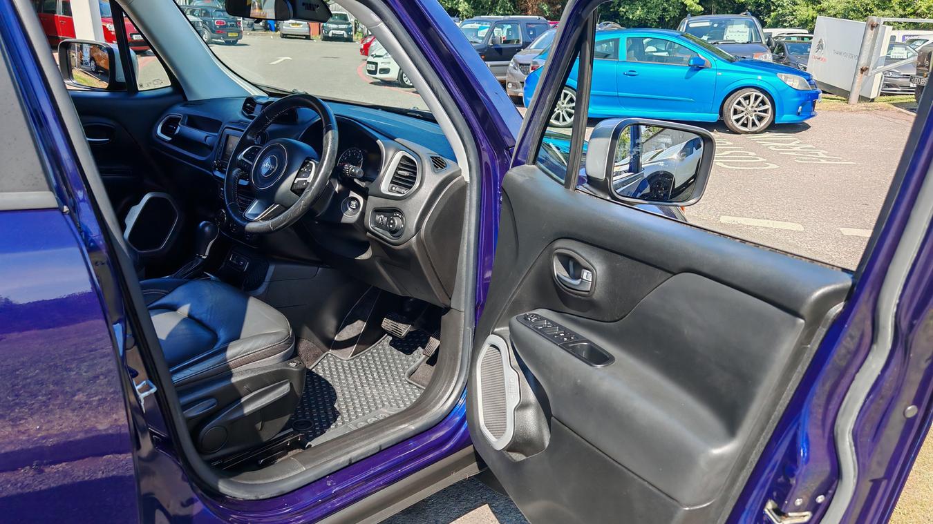Used Jeep Renegade OU66RZE 12