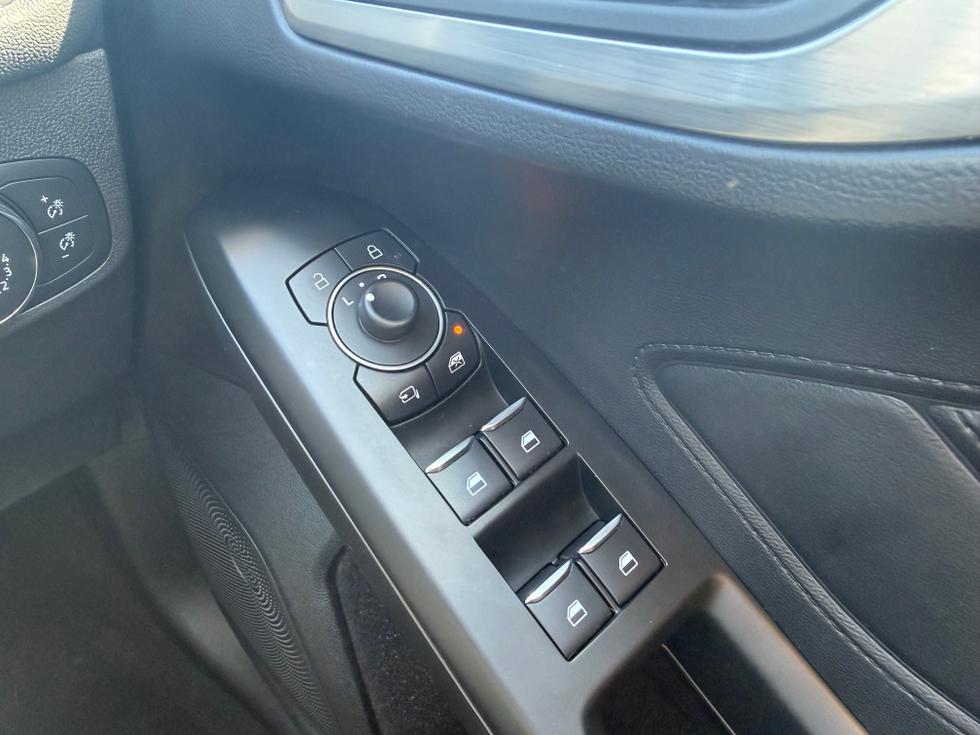 Ford Focus Photo 1aef05b6-dc8a-4088-afe5-6f7dbf5bd3ce.jpeg