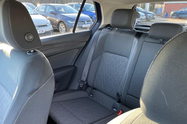Volkswagen Golf Photo 42