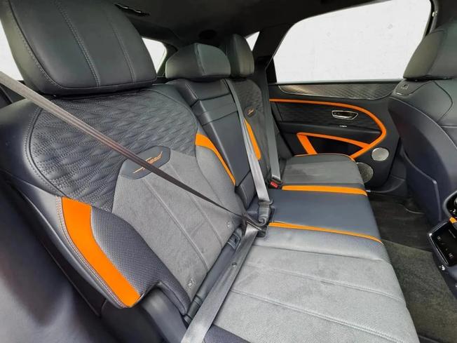 BENTLEY Bentayga Photo 33