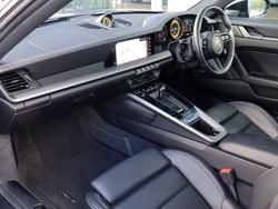 PORSCHE 911 Photo 3