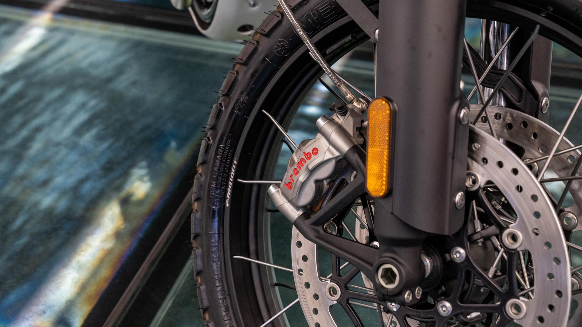 TRIUMPH Scrambler Photo 1b308b53-36df-40e7-b6da-4b0b026900d7.jpg