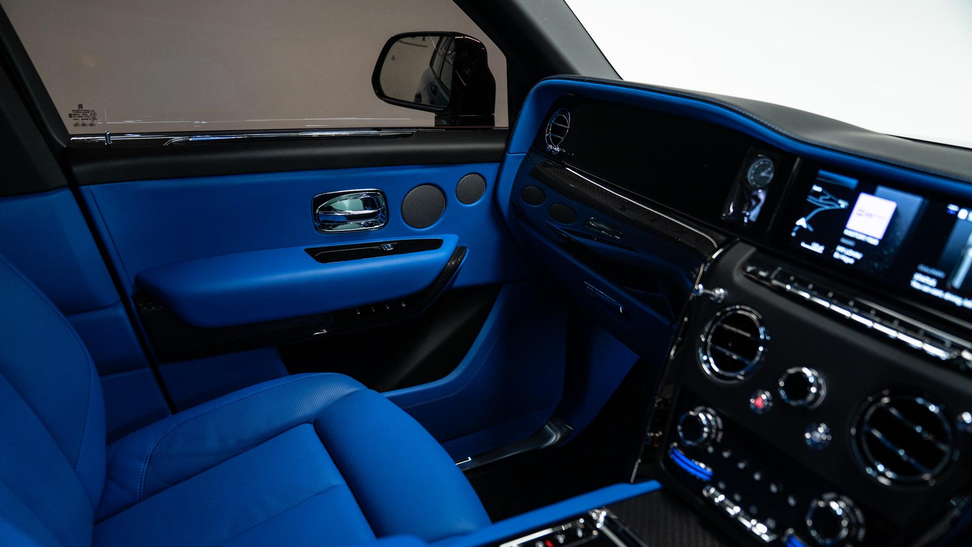Rolls-Royce Cullinan Series II Photo 1b39baea-cbc1-48b6-8d9b-26b6266704e5.jpg