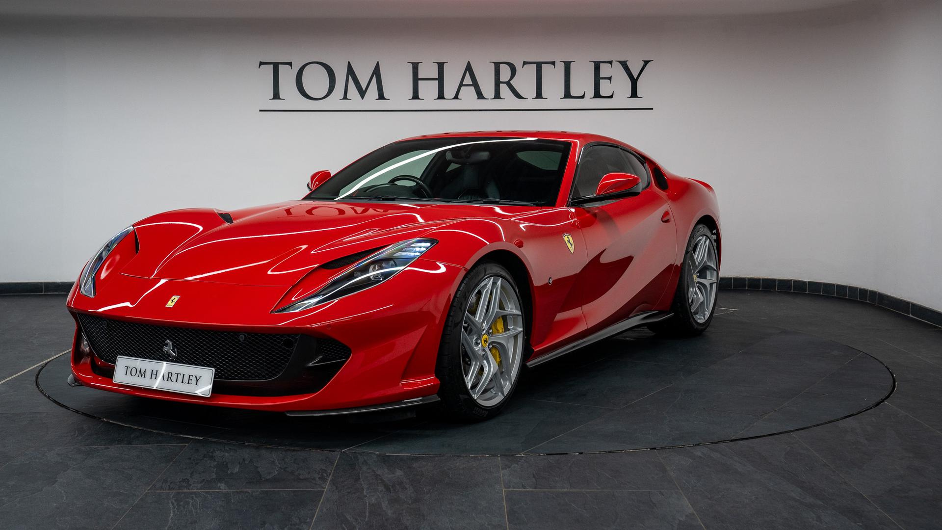 Ferrari 812 Photo 1b3adb51-bbc2-4d74-ab60-46621c819ad3.jpg