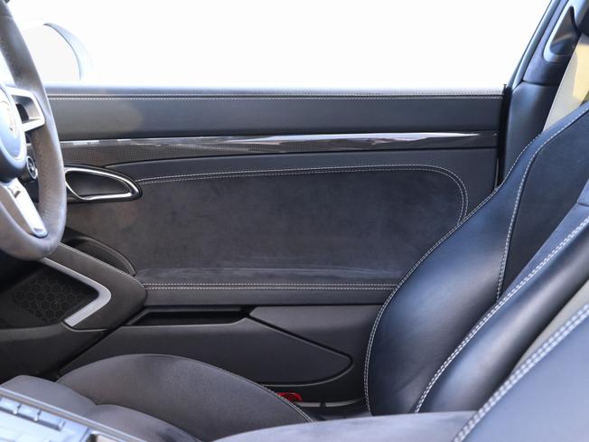 PORSCHE 911 Photo 35