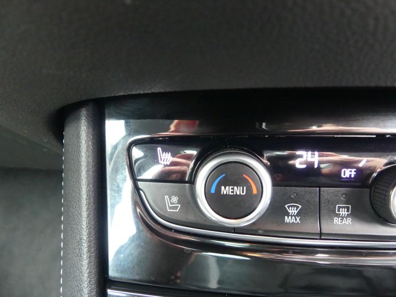 Vauxhall Grandland X Photo 1b5336b3-979c-4165-b167-1109e63841e7.jpg