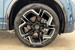 VOLKSWAGEN Tiguan Photo 5