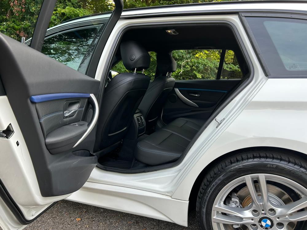 Used BMW 3 Series LJ68ODR 32