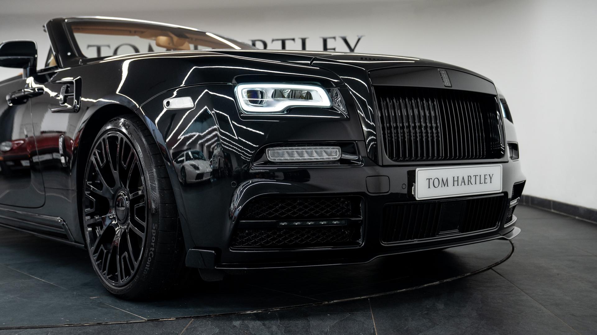 Rolls-Royce Dawn Photo 1b642293-497c-437c-bd57-ea38262592d3.jpg