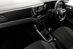 VOLKSWAGEN Polo Photo 4
