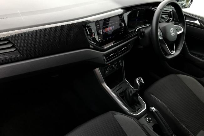 VOLKSWAGEN Polo Photo 4