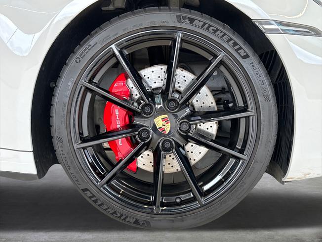 PORSCHE 911 Photo 9