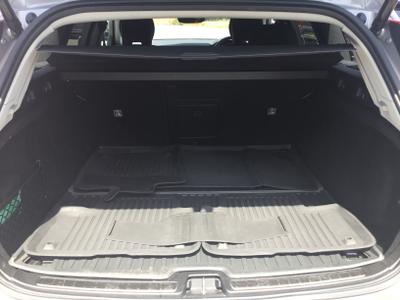 Volvo V60 Cross Country Photo 16
