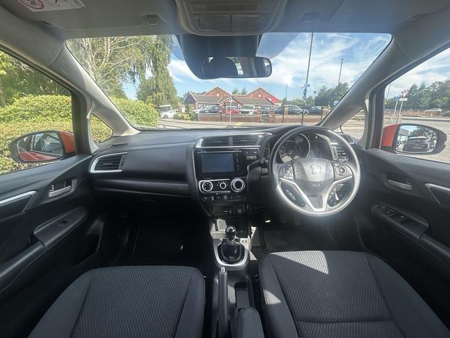 Honda Jazz Photo 1bac25fc-74ec-4ba5-8102-c06b3d904017.jpg