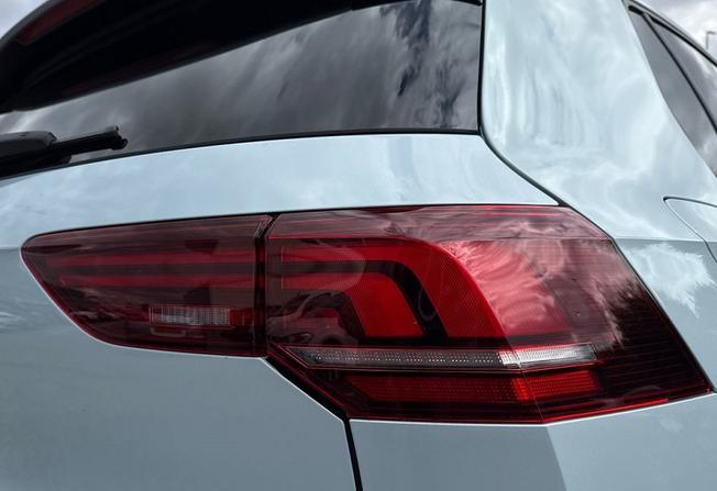 Volkswagen Golf Photo 19
