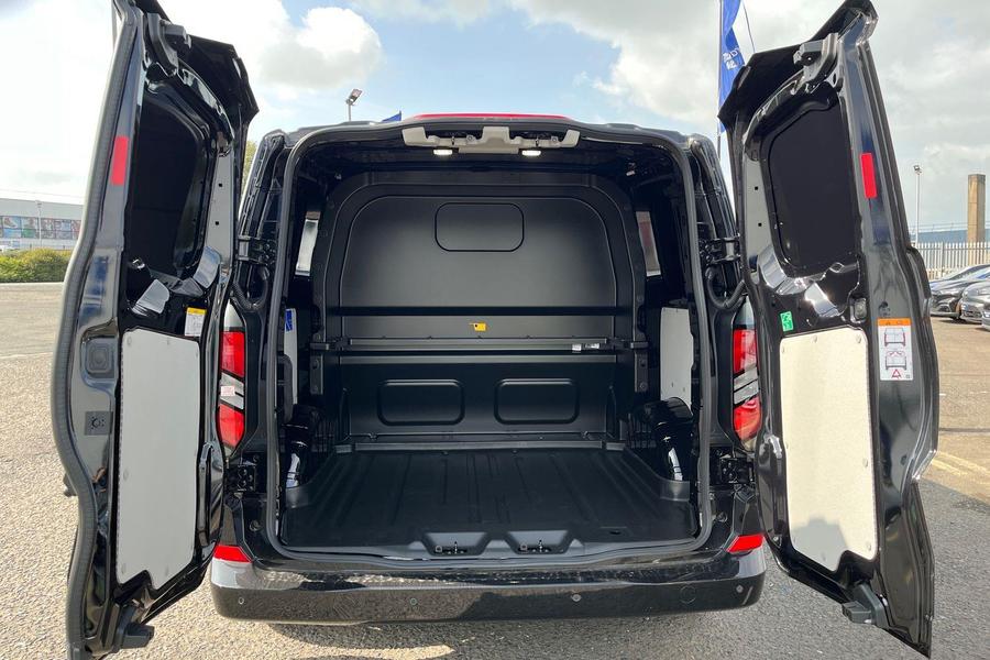 Ford TRANSIT CUSTOM Photo 1bd79003-f42f-49fa-ae4b-1c1473e35b0d.jpg