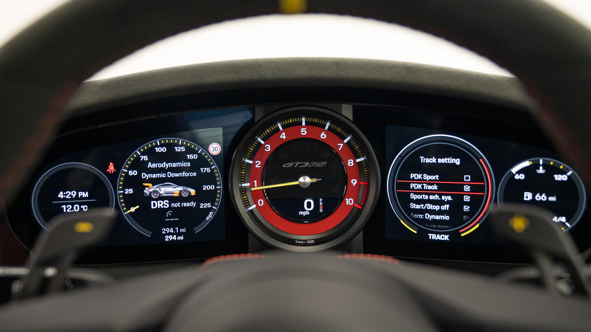 Porsche 911 Photo 1be66e51-557a-4baa-8c42-3e0b44b3118a.jpg