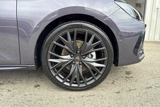 CUPRA Leon Photo 5