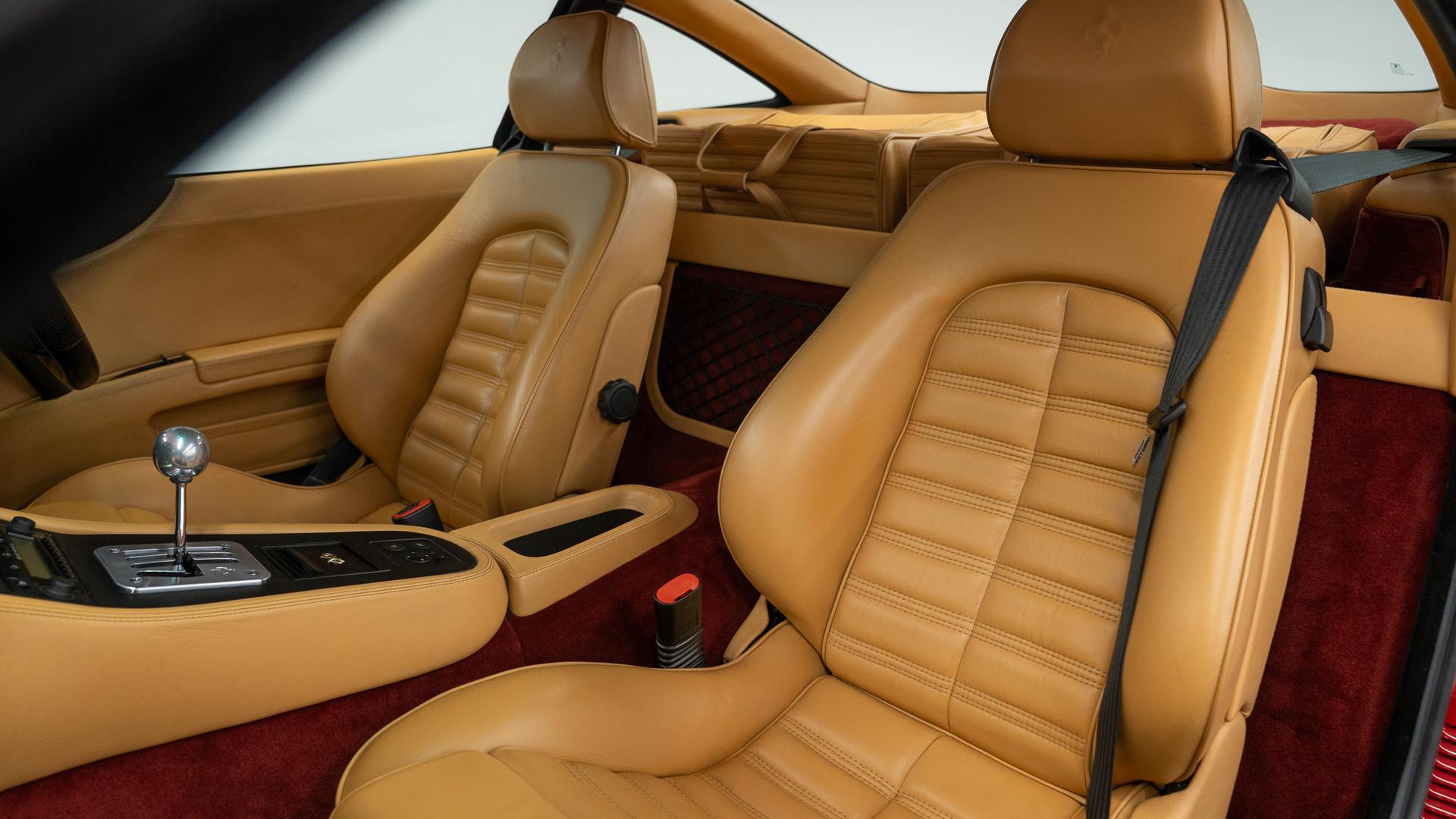 Ferrari 550 Photo 1c301e4a-ed47-4202-8344-2c330d00fe58.jpg