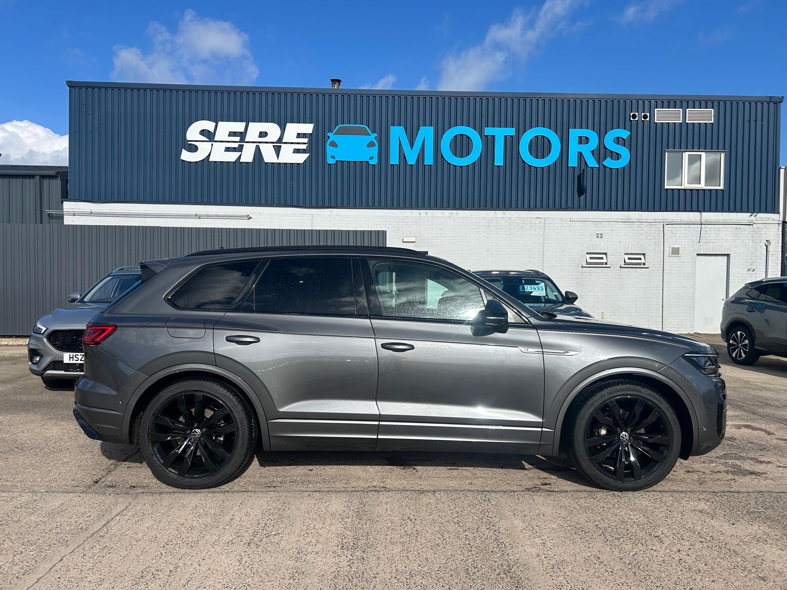 2021 Volkswagen Touareg 3.0 TDI V6 Black Edition SUV 5dr Diesel Tiptronic 4Motion Euro 6 (s/s) (286 ps) - vehicle photo 2 for sale on PureCar