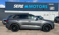 Volkswagen TOUAREG Photo 1