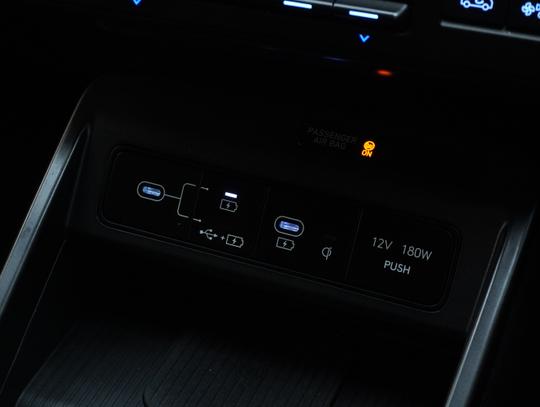 Hyundai KONA Photo 1c5e13b6-c053-407a-86ae-d26773ee1504.jpg