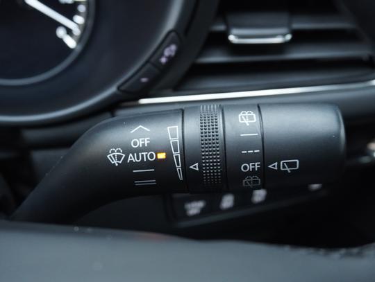 Mazda 3 Photo 1c652821-72e7-46e1-8b33-bc5c031b9411.jpg